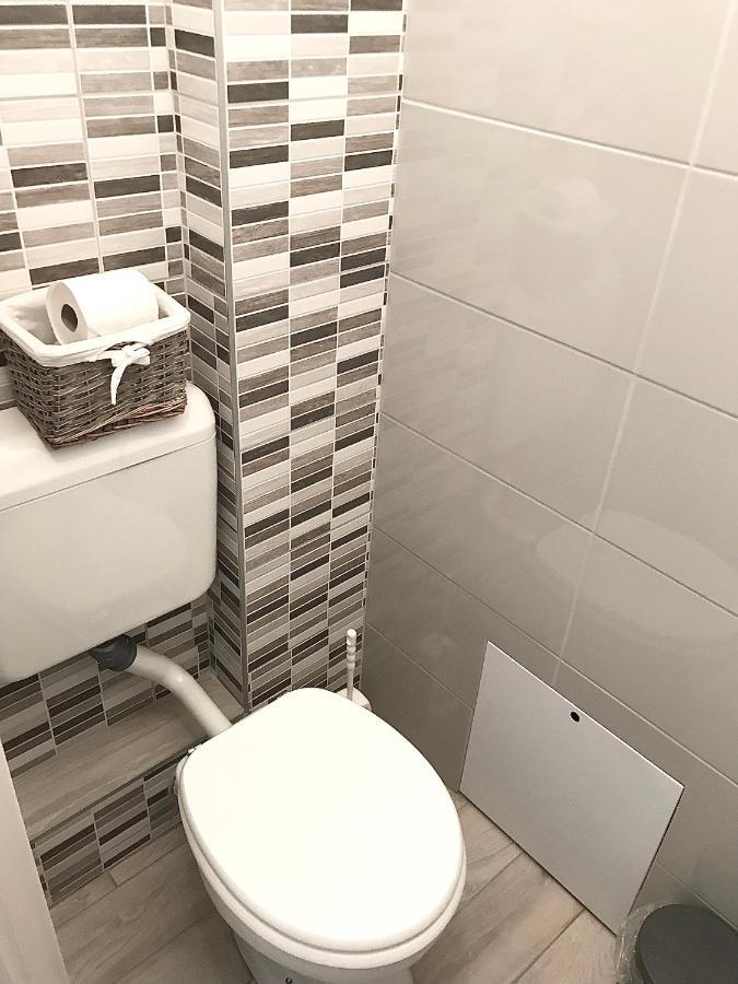 Belvarosi Studio Apartman Kecskemét Exterior foto